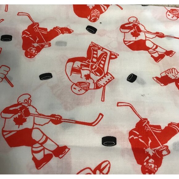 Hockey Themed Canadian Maple Leaf Cotton Fabric Fat Quarter Lot of 10  Red White - Picture 2 of 8